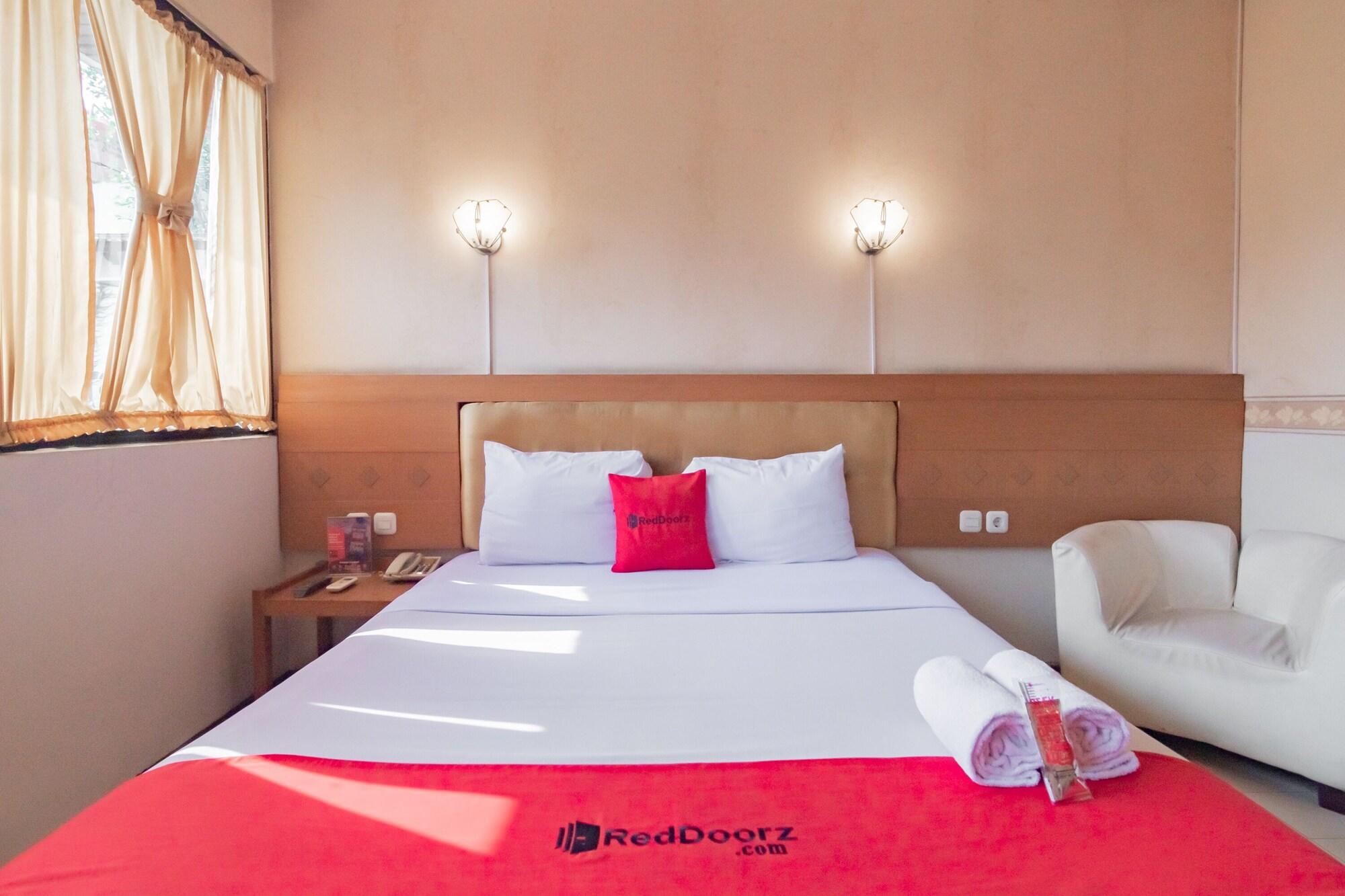 Reddoorz Plus @ Sukamulya Pasteur 2 Bandung Exterior foto