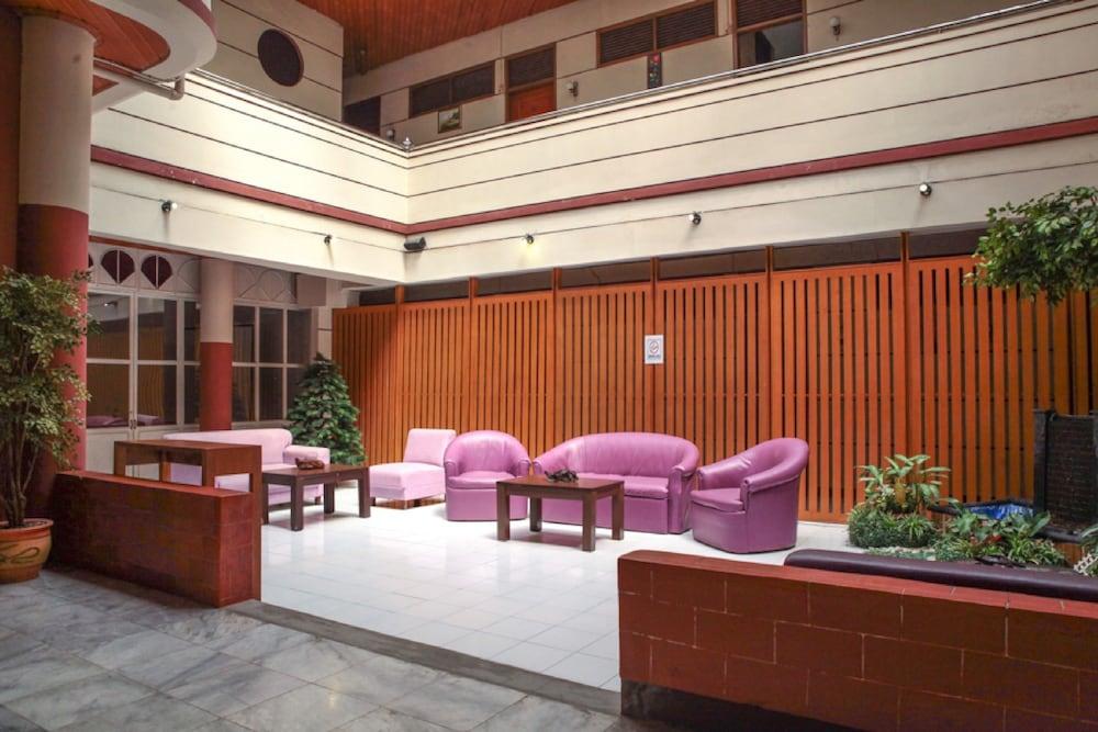Reddoorz Plus @ Sukamulya Pasteur 2 Bandung Exterior foto